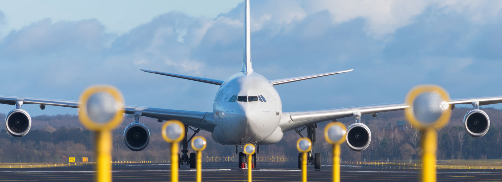 Airplane airport